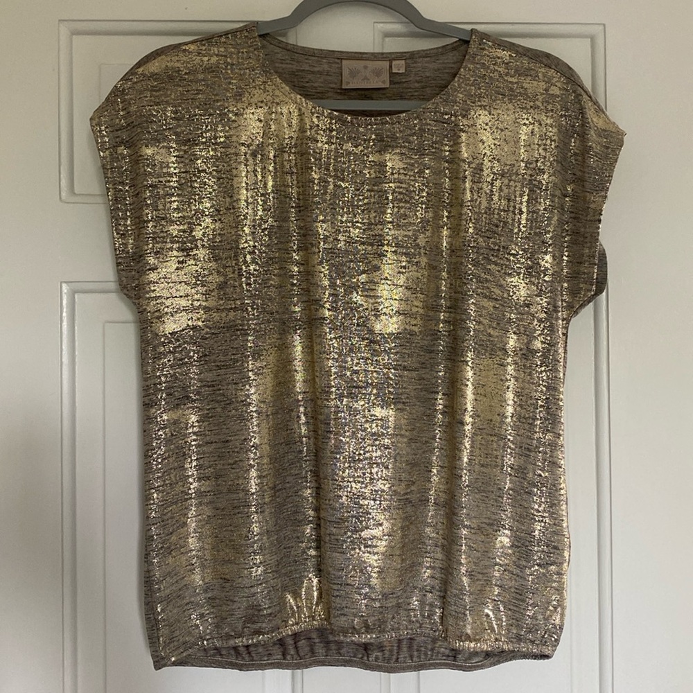 Gold metallic front sleeveless top size S